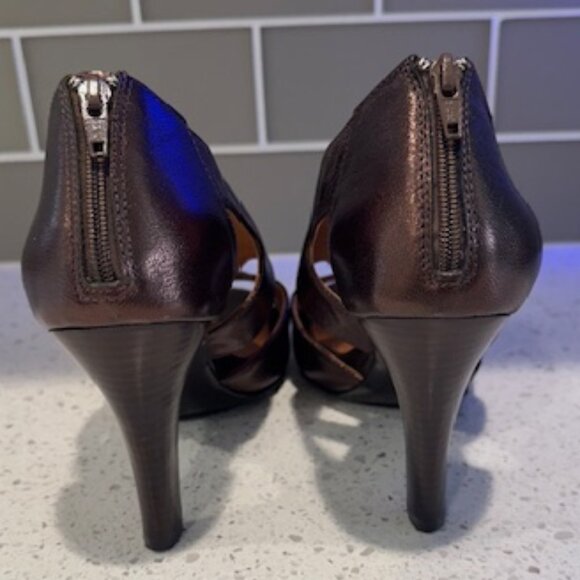 Sofft "Pavia" Metallic Copper Heels in Size 9M - Picture 5 of 10